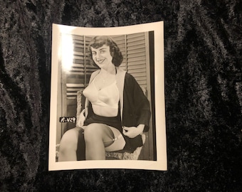 WWII Era Original Vintage Pin Up Photo