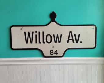 Willow Avenue Decommissioned Toronto Street Sign