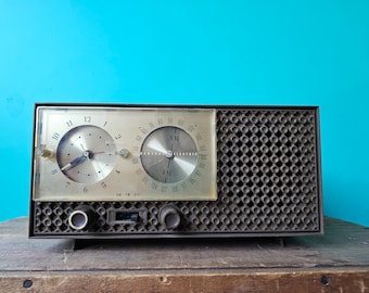 General Electric AM/FM Alarm Clock Radio