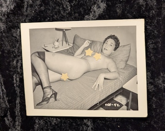 WWII Era Original Vintage Pin Up Photo