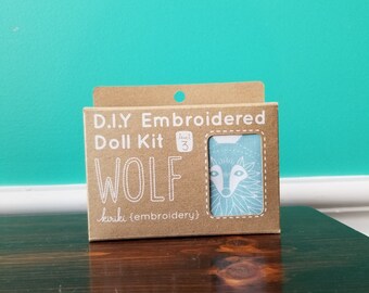 Kiriki Press Embroidery Kit - Wolf - Level 3
