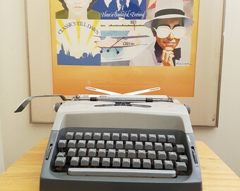 1965 Speedwriter Cavalier Typewriter