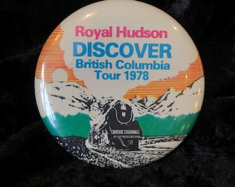 Vintage Button Canadian Union of Postal Workers 2 1/4"