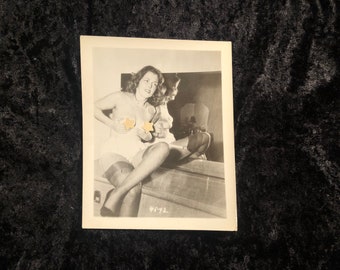 WWII Era Original Vintage Pin Up Photo