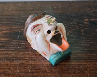 Vintage Figural Porcelain Ashtray. Japan.