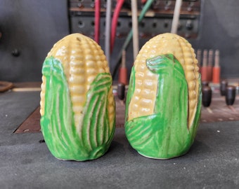 Vintage Corn on the Cob Salt and Pepper Shakers