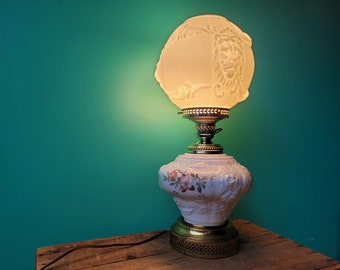 Milk Glass Lion Face Lamp (Local Pickup Only)