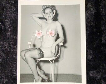 WWII Era Original Vintage Pin Up Photo