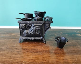 Cast Iron Miniature Wood Cook Stove