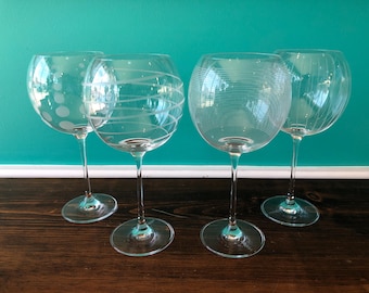 Mikasa Etched Crystal "Cheers" Balloon Wine Glasses. Set of Four.
