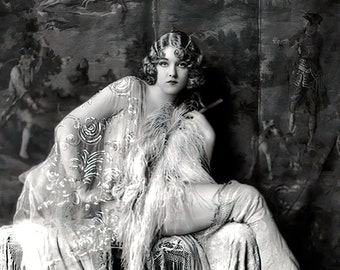 1920&#39;s Ziegfeld showgirl Gladys Glad - black & white, multiple sizes - classic, elegant, sexy, jazz age beauty  [730-007]