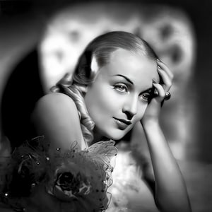 Carole Lombard studio portrait c.1934, black & white, multiple sizes, old Hollywood glam, leading lady, old movie stars, actress [1647]