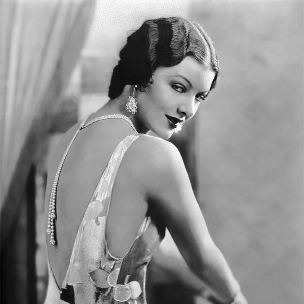 Myrna Loy, classic publicity photo ca. 1930's - black & white, multiple sizes - actress, dancer, beauty, old Hollywood glamour,  [730-017]