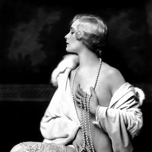 Muriel Finlay 1920&#39;s era Ziegfeld Follies star - black & white, mature [730-1095] sexy, sultry, provocative, glamorous, showgirl