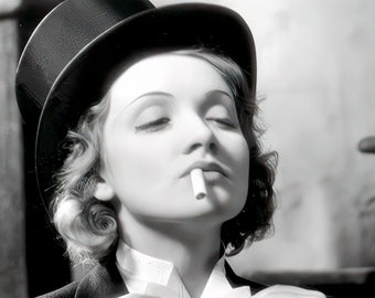 1940's Sexy Nude on Beach Black & White Multiple Sizes - Etsy