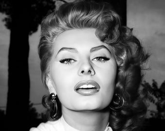 Sophia Loren studio photo c. 1950's, black & white, multiple sizes,  Vintage Hollywood, classic actress, old movie stars [1635]