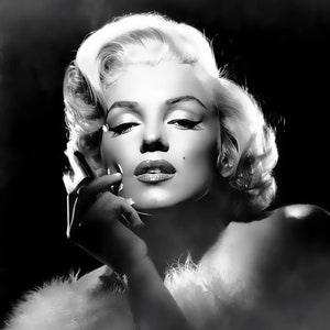Actress 1950s hi-res stock photography and images - Alamy