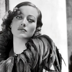 Joan Crawford studio portrait c. 1929, black & white, multiple sizes - old Hollywood glamour, classic actress, leading lady, 1920 [730-1300]