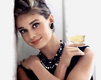 Audrey Hepburn publicity photo c. 1961 - color, multiple sizes -  actress leading lady, classic beauty, old Hollywood glamour [C156]