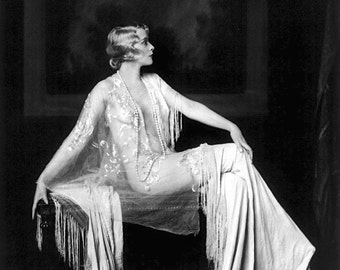1920&#39;s Era Ziegfeld Follies Star Muriel Finlay-Black and White Print, Multiple Sizes [730-089] Sexy Sultry Elegant Jazz Era