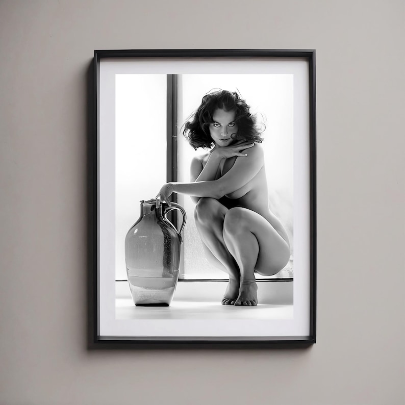 vintage pinup model Diane Webber circa 1955 - black & white, mature- classic, sexy, pinup, sensual, artistic, risqué [730-491] image 3