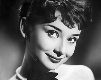 オードリー・ヘプバーン - スタジオポートレート、1951年頃 - 白黒