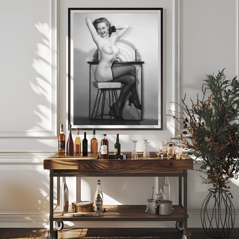 Judy O'day 1950's Era British Pin up Model [730-945] Black & White