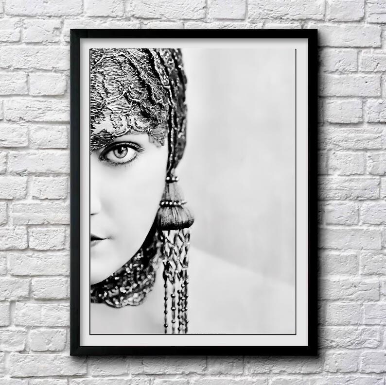 Hollywood Legend Gloria Swanson circa 1919 - Black & White print - Multiple Sizes [730-817] Classic, Iconic, Vintage Fashion image 7