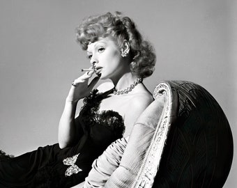 Lucille Ball c. 1942 outtake from Life Magazine - black & white, multiple sizes - vintage Hollywood, classic actress, comedienne [730-1287]