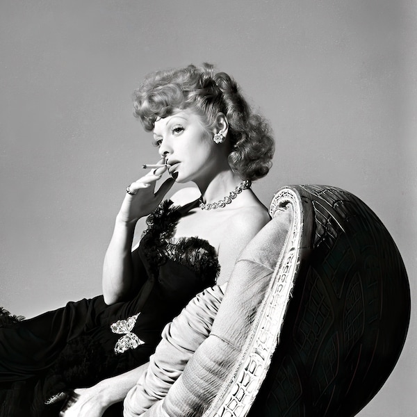 Lucille Ball c. 1942 outtake from Life Magazine - black & white, multiple sizes - vintage Hollywood, classic actress, comedienne [730-1287]