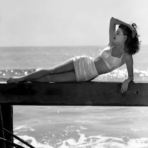 Ava Gardner Pin Up - Rare - 1940&#39;s Era &quot;Who&#39;s Your Girl?&quot;,  Black & white, Multiple Sizes, Classic, Sexy Bathing Beauty [873]