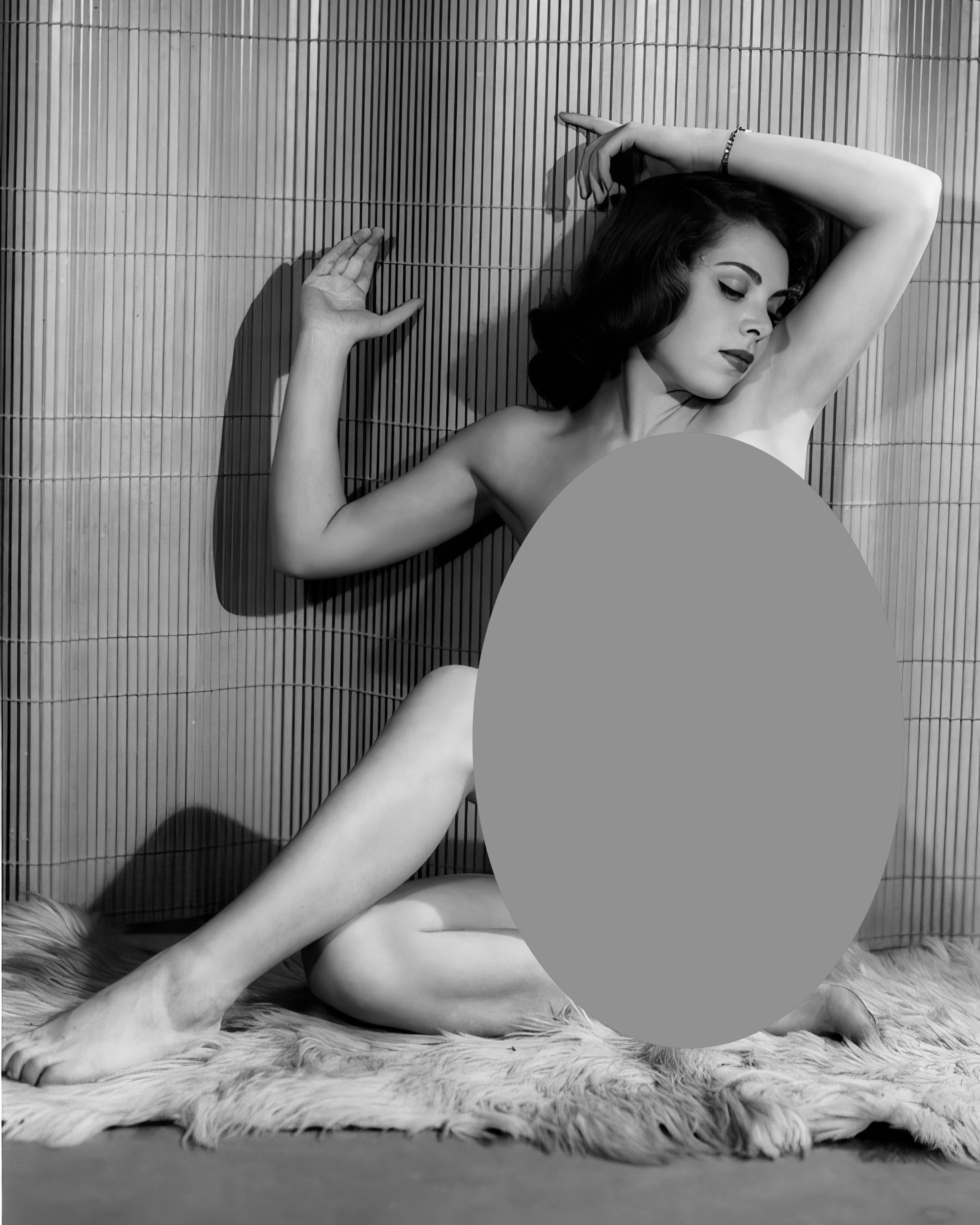 Late 1940s Era Classic Nude-seated Nude-classic Pose-black & White  Image-multiple Sizes730-542 Sexy Erotic Hollywood Sensual Vamp - Etsy