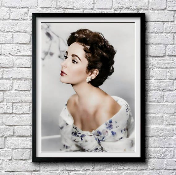 テイラー・マリー・ヒルとエルザ・ホスクとロミー・ストリド直筆サイン入り超大型写真 Elizabeth Taylor Studio Portrait C. 1956 | Color | Multiple Sizes