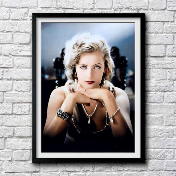 グレタ・ガルボ、1927年頃『ラブ』のプロモーション写真 | カラー