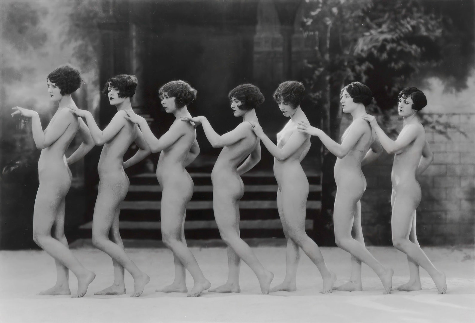 1920s nude women