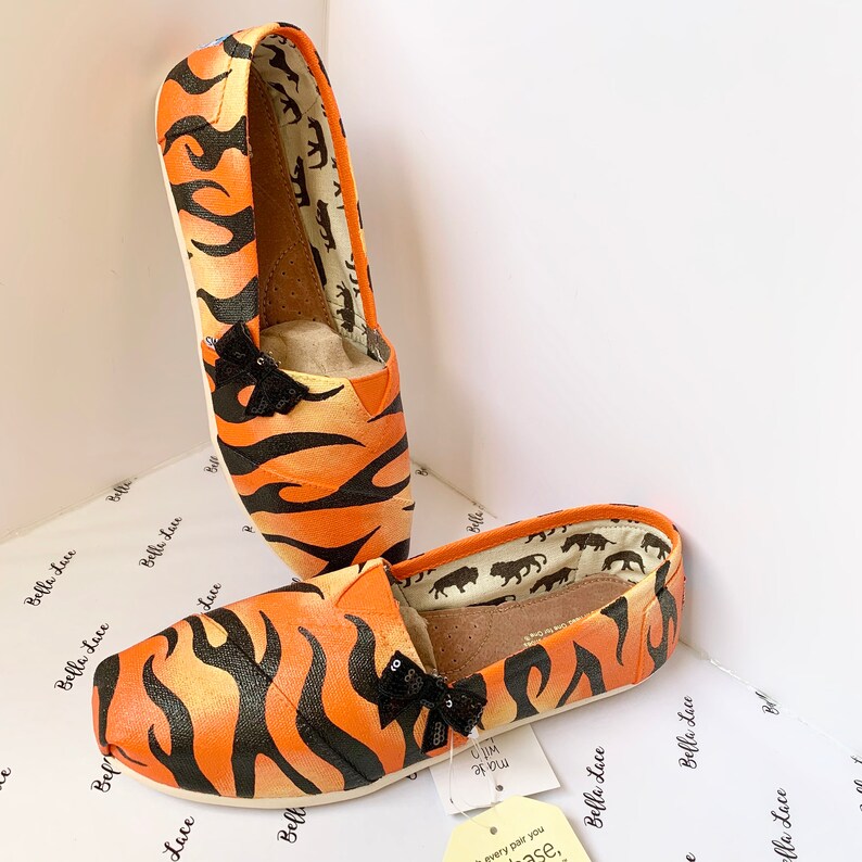 toms fox print shoes