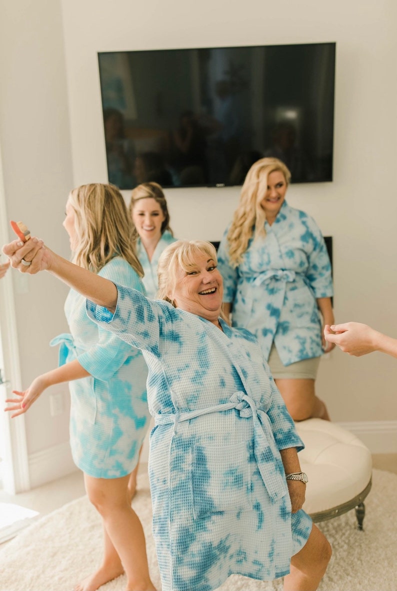 Matching Robes Loungewear Tie Dye Waffle Knit Short Robe -Wedding Gift Bridesmaid Getting Ready Robe Bachelorette Party Bridesmaid Gift