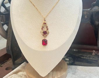 Vintage Ruby Red Swarovski Crystal Gold-Plated Pendant Necklace