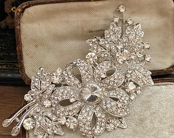 Vintage Statement large Crystal brooch or corsage with sparkly Swarovski  Crystals in a flower design.   8cm x 5.5cm