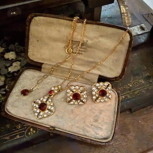 Vintage Gold Plated Ruby Swarovski Crystal Necklace and Earring Set