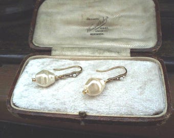 Vintage 10 x 12mm Cream Baroque Pearl & Crystal Drop Hook Pierced Earrings