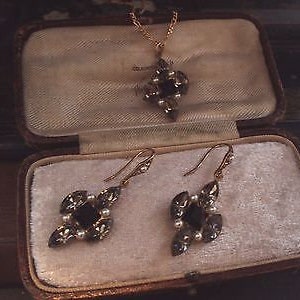 Biżuteria Vintage Czarny Diament Szary, Jet Black Kryształ & Naszyjnik Perłowy zdjęcie 5