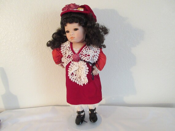linda steele porcelain dolls