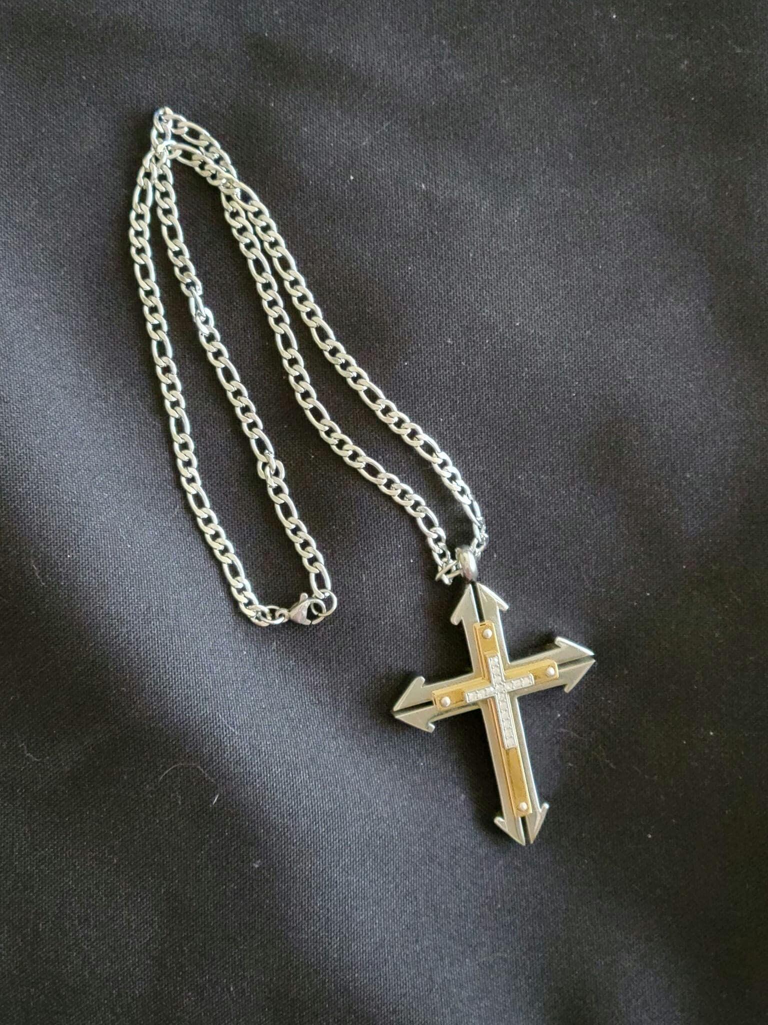 18 Inch Stainless Steel Cross Necklace With a Stainless Steel Figaro ...