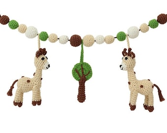 Chaîne de poussette au crochet avec girafes de Bio-BW