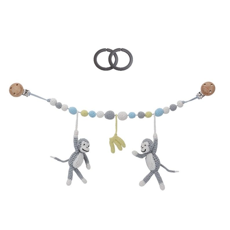 Kinderwagenkette gehäkelt Affe CHARLIE in grau als Baby Geschenk für Baby zur Geburt, Sindibaba + 2 Ringe (grau)