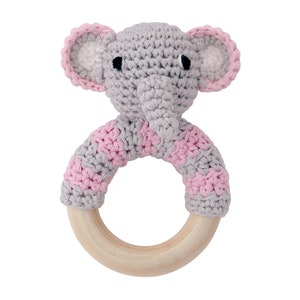 Elephant rattle crocheted with wooden ring pink image 1