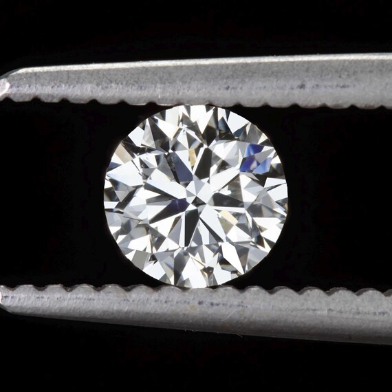 Diamant Naturel Rond 0,6 Ct VVS - Certifié GIA, Taille Excellente, 5.5mm - Neuf (sans Boîte)