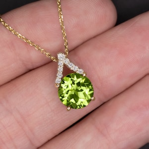 Peridot Natural Diamond Pendant 14K Yellow Gold Necklace Green August Birthstone Modern Everyday (MTO-12774-8.0-YG-PR)