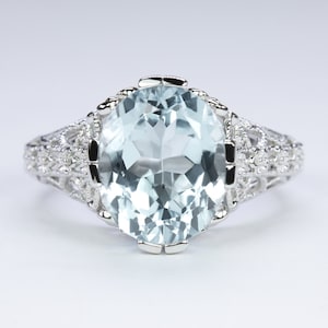 Sky Blue Topaz Sterling Silver Vintage Style Ring Art Deco Oval Shape Solitaire (18301-SKYBT)